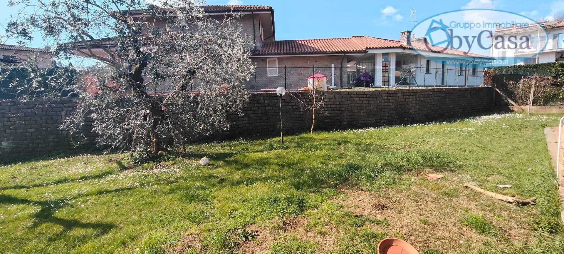 Villa Bifamiliare in vendita a Oriolo Romano