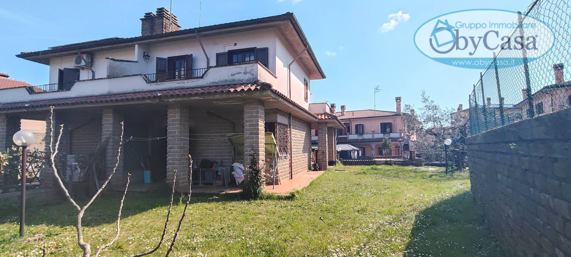Villa Bifamiliare in vendita a Oriolo Romano
