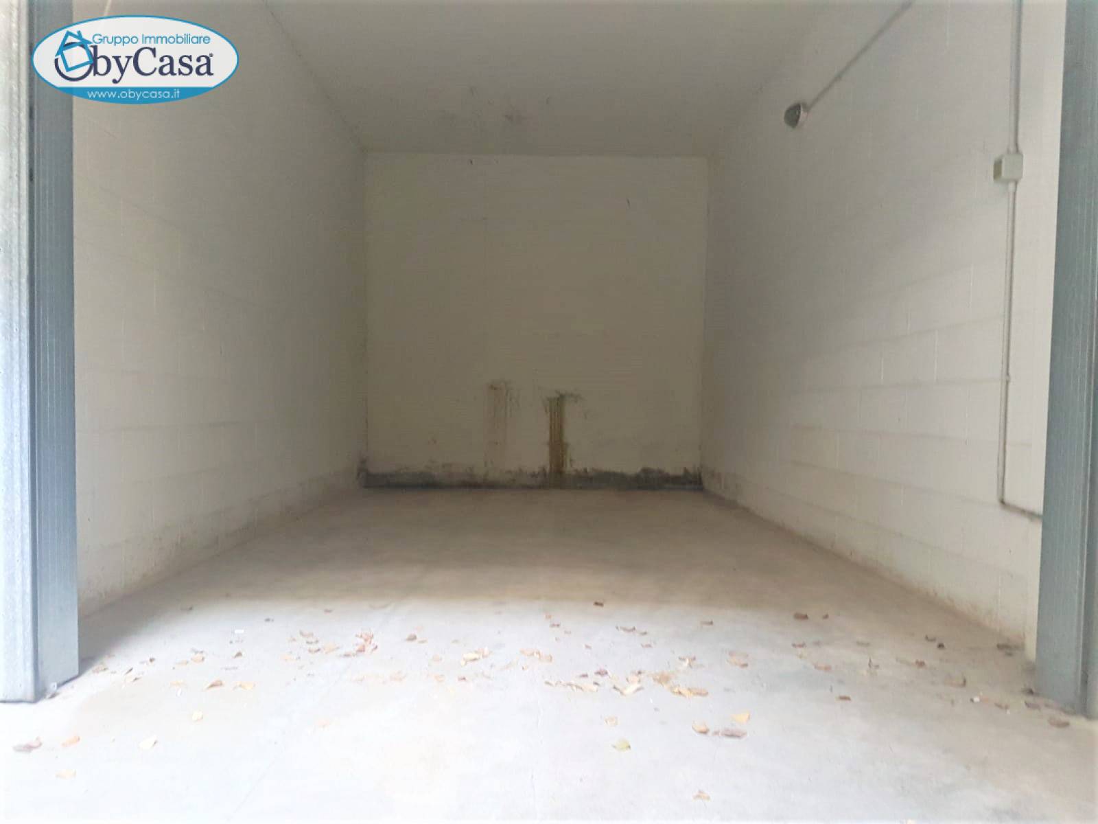 Box o garage in vendita a Santa Marinella, Centrale