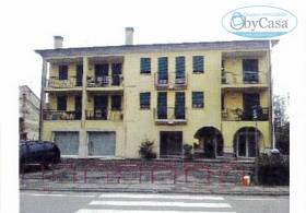 Locale commerciale in vendita a Gazzo