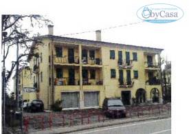 Locale commerciale in vendita a Gazzo
