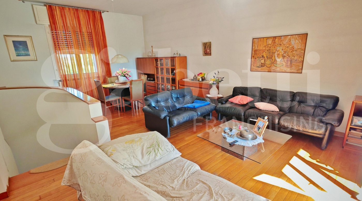 Villa Bifamiliare con giardino a San Giovanni in Persiceto