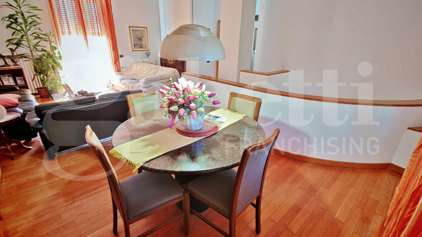 Villa Bifamiliare con giardino a San Giovanni in Persiceto