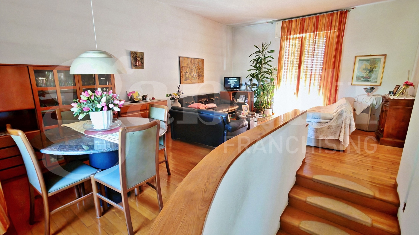 Villa Bifamiliare con giardino a San Giovanni in Persiceto