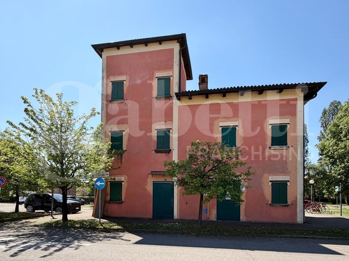 Ufficio in vendita a San Giovanni in Persiceto