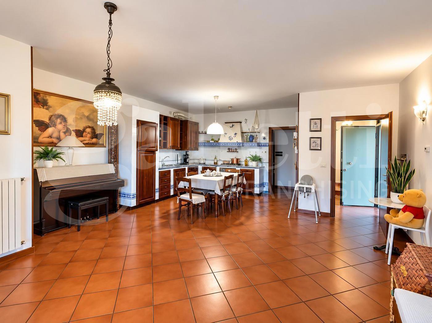 Villa con giardino a Calderara di Reno