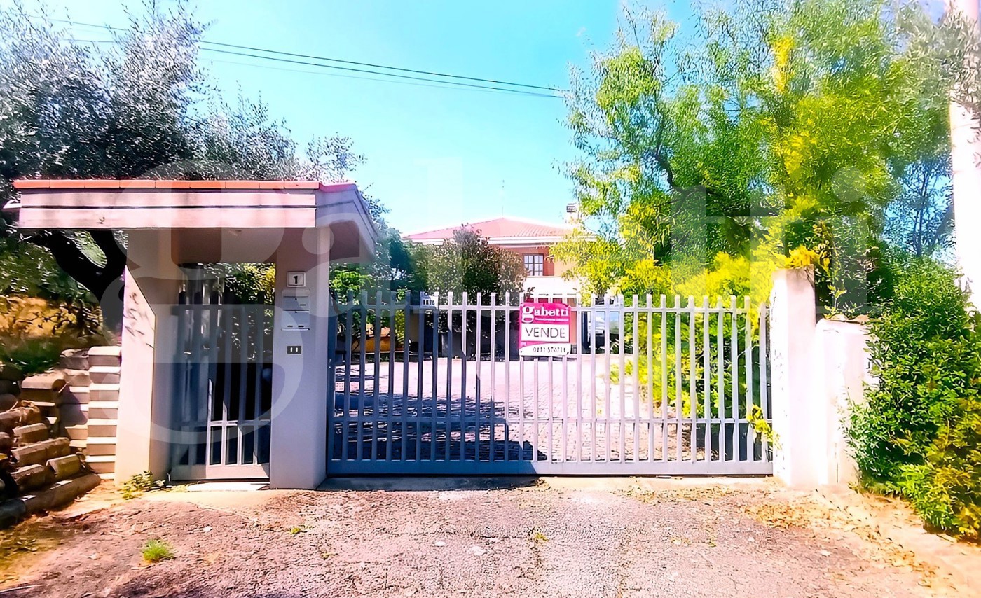 Casa indipendente con giardino a Pianella