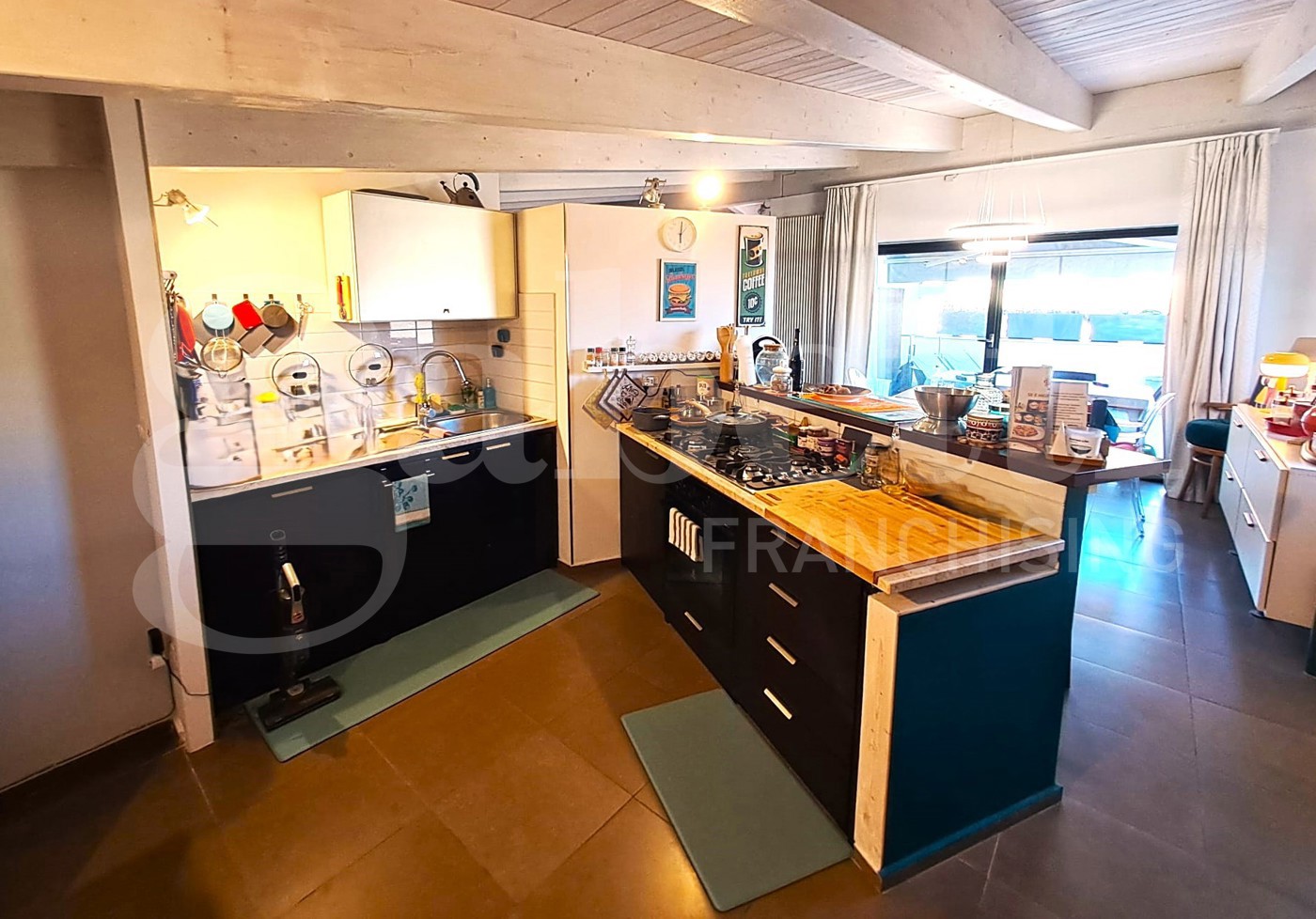 Quadrilocale in vendita a Pescara