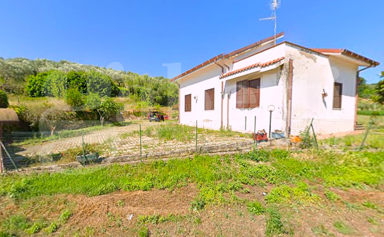 Casa indipendente con giardino a Pianella