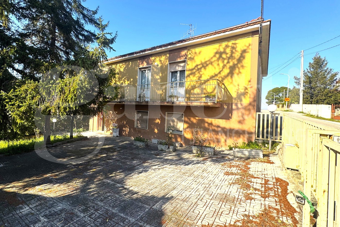 Villa Bifamiliare con giardino a San Giovanni Teatino