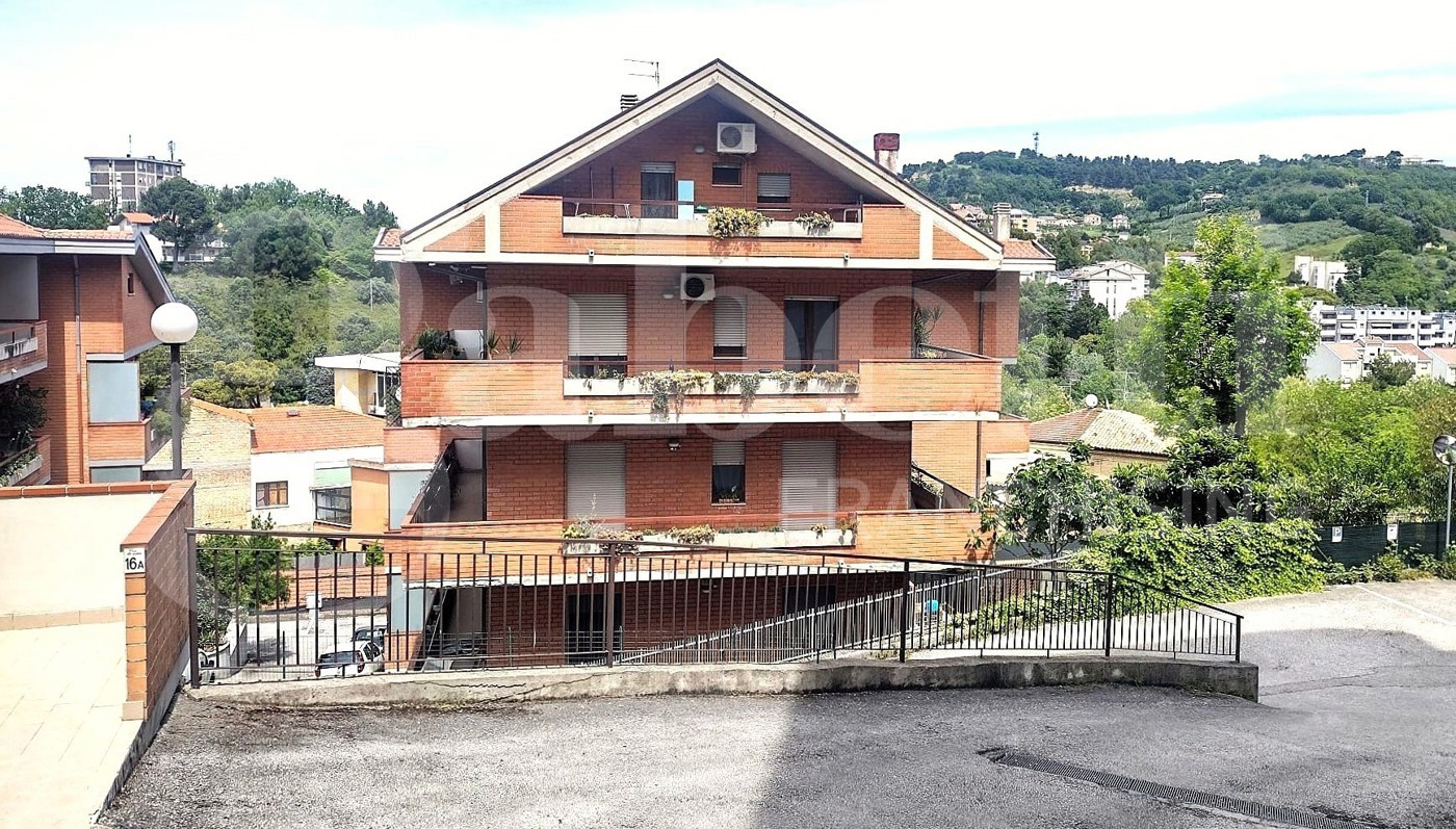 Trilocale in vendita a Chieti