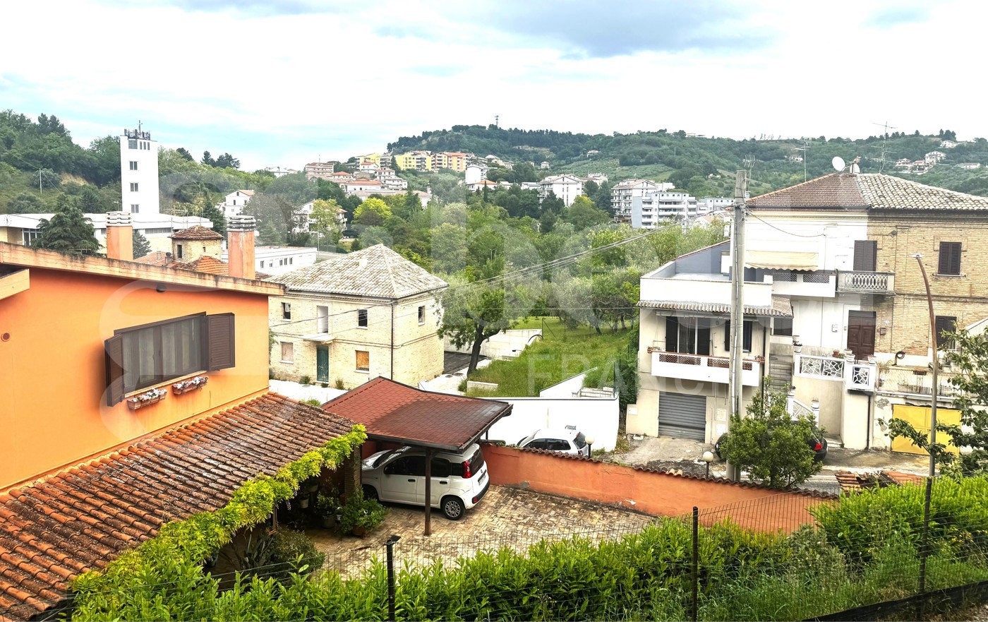 Trilocale in vendita a Chieti