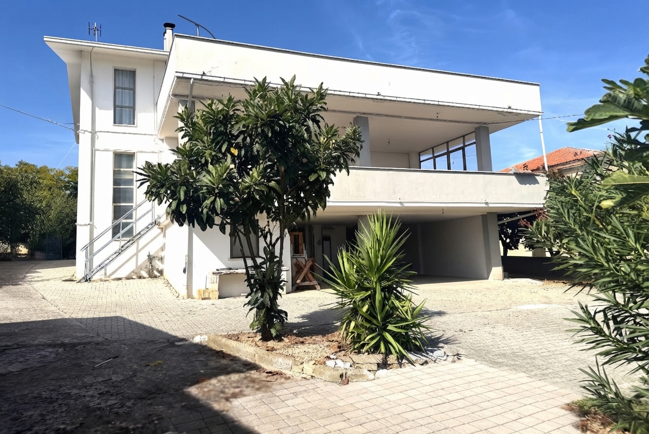 Stabile/Palazzo in vendita a Casalincontrada