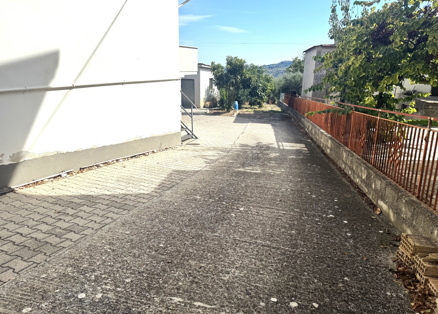 Stabile/Palazzo in vendita a Casalincontrada