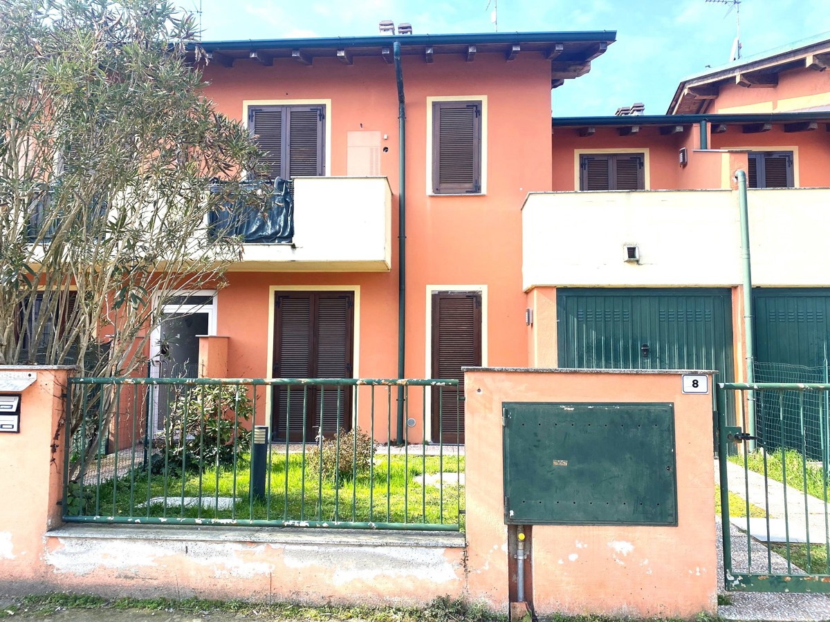 Villa in vendita a Tromello