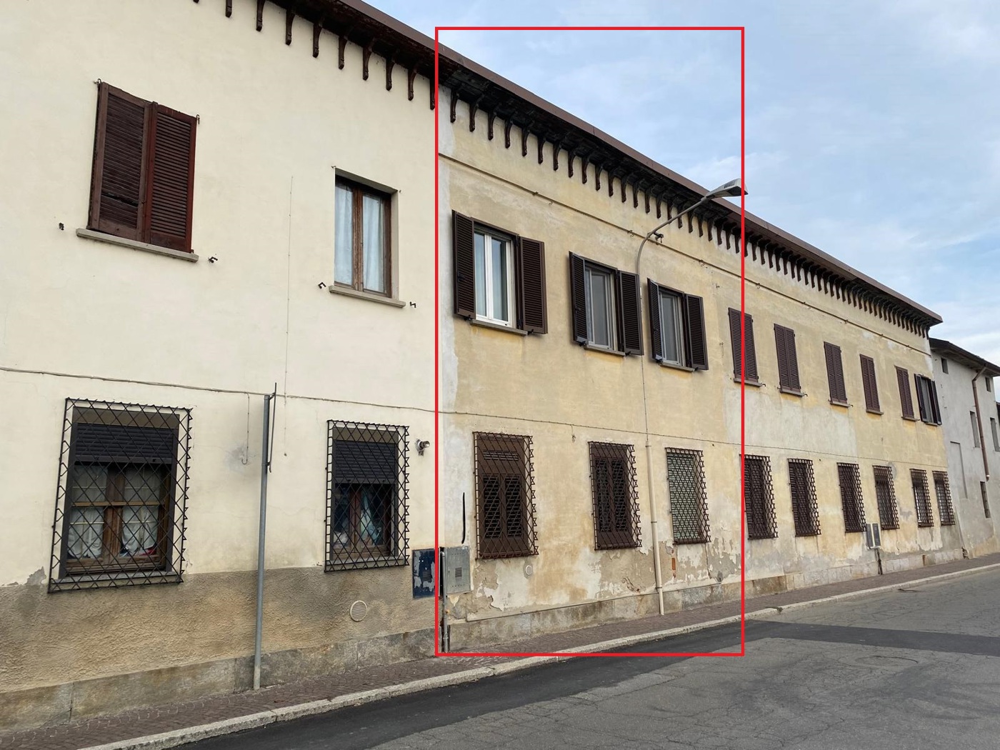 Casa indipendente con box doppio a Borgo San Siro