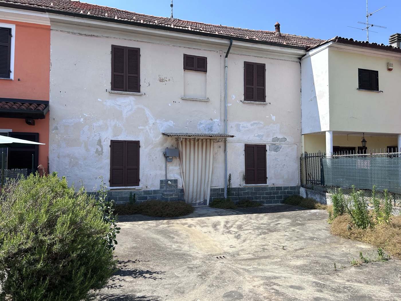 Casa indipendente in vendita a Sannazzaro de' Burgondi
