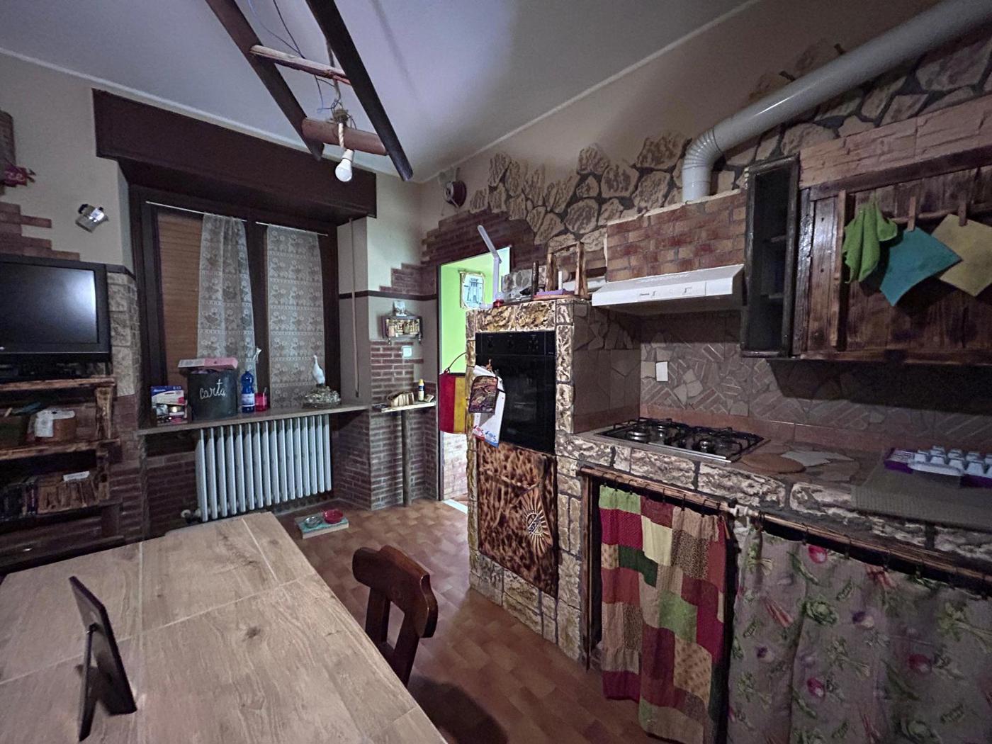 Casa indipendente arredata in affitto a Pieve del Cairo