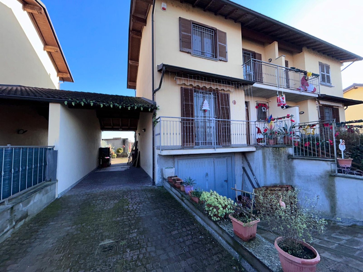 Casa indipendente con giardino a Zerbol�