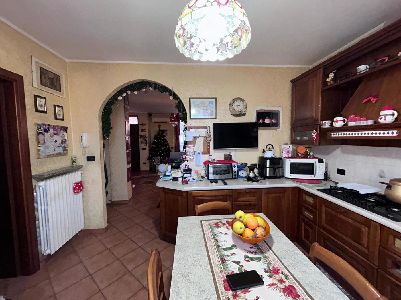 Casa indipendente con giardino a Zerbol�