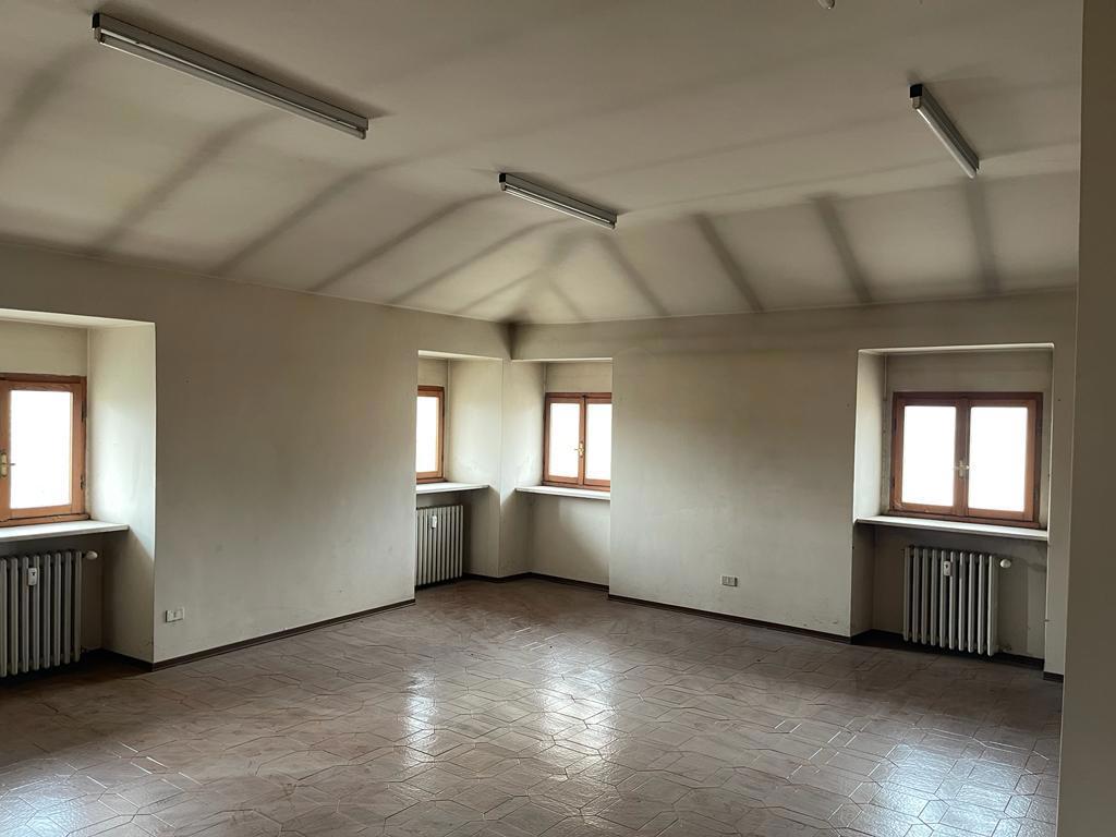Ufficio da ristrutturare a Casei Gerola