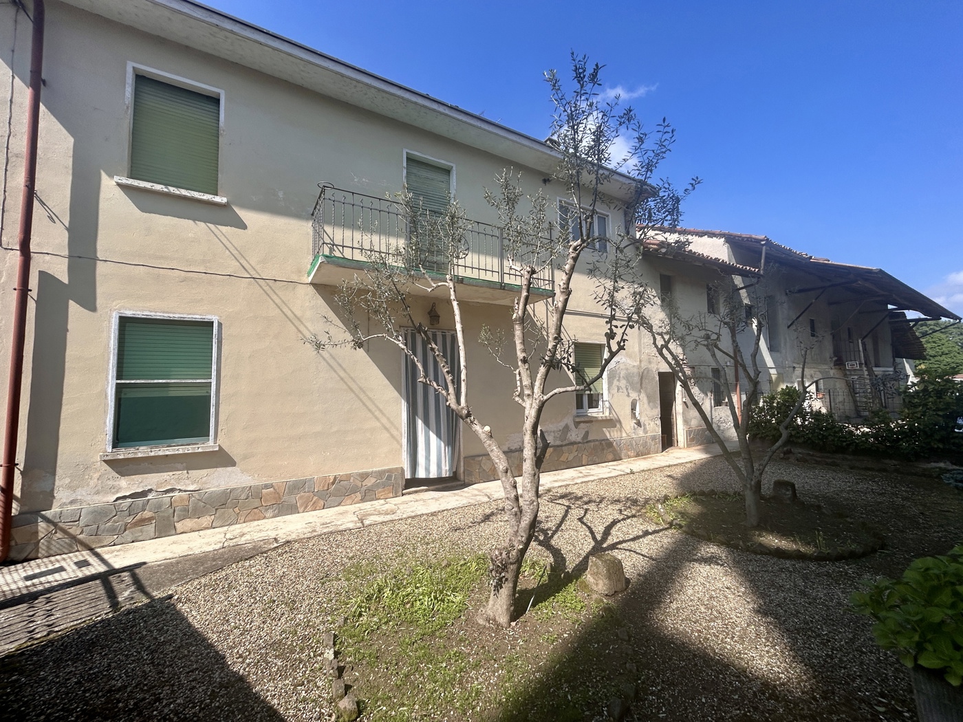 Casa indipendente con giardino a Dorno