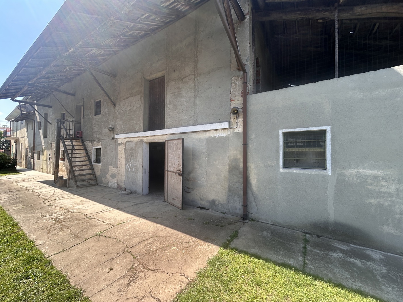 Casa indipendente con giardino a Dorno