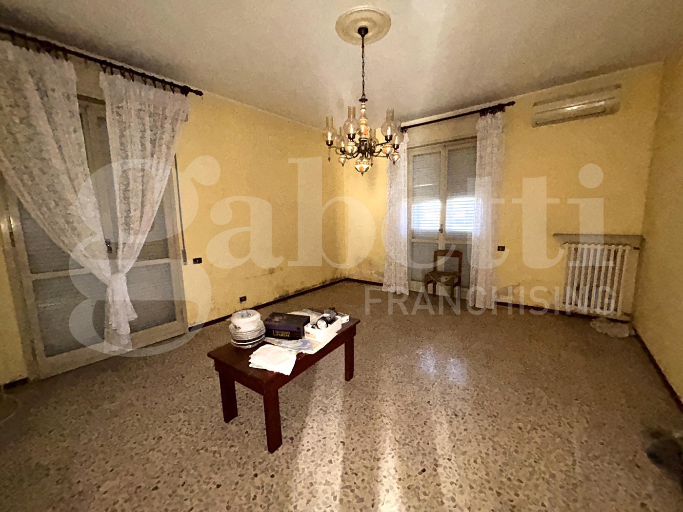 Quadrilocale da ristrutturare a Scaldasole