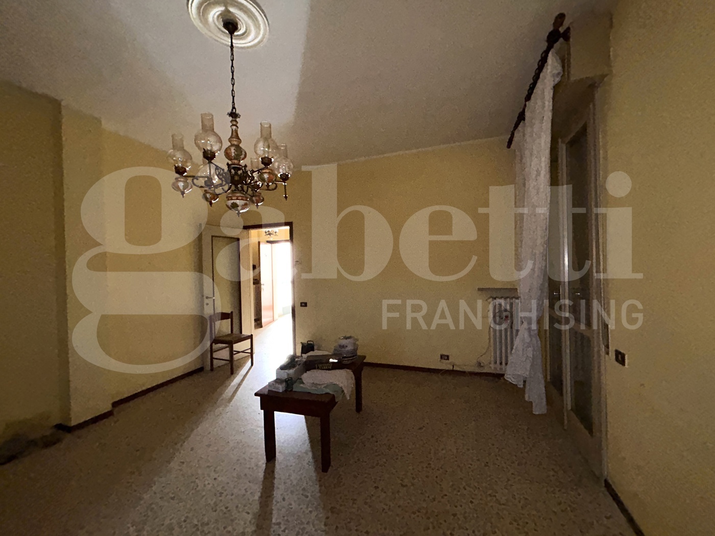 Quadrilocale da ristrutturare a Scaldasole