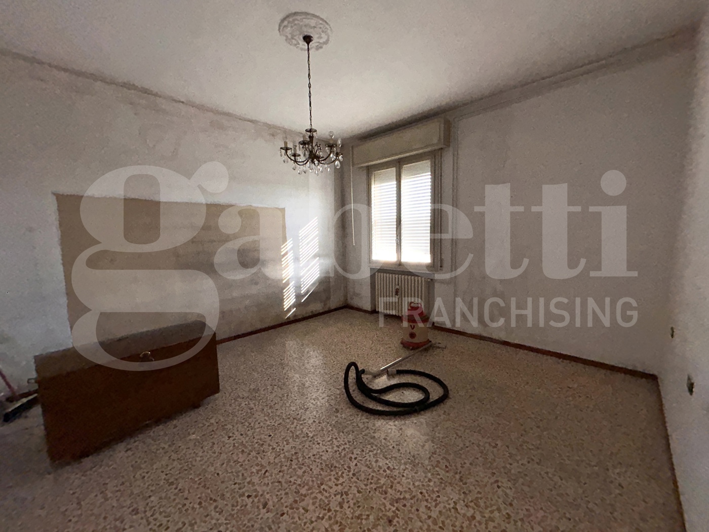 Quadrilocale da ristrutturare a Scaldasole