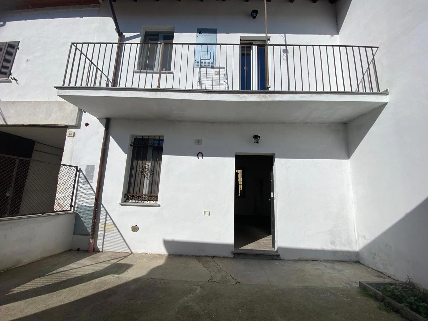 Casa indipendente con giardino a Garlasco