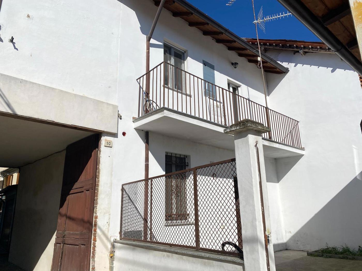 Casa indipendente con giardino a Garlasco