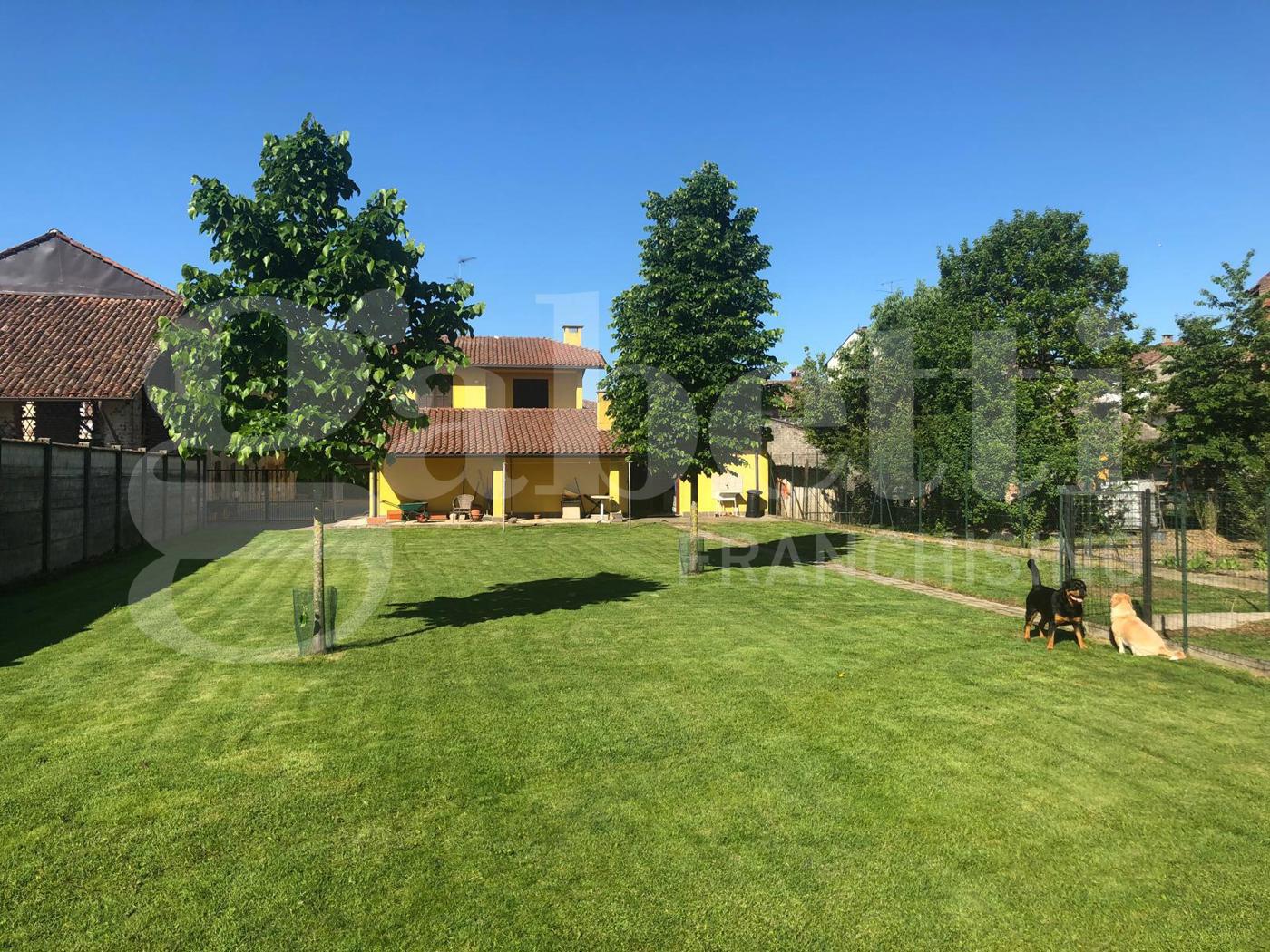 Villa con giardino a Alagna