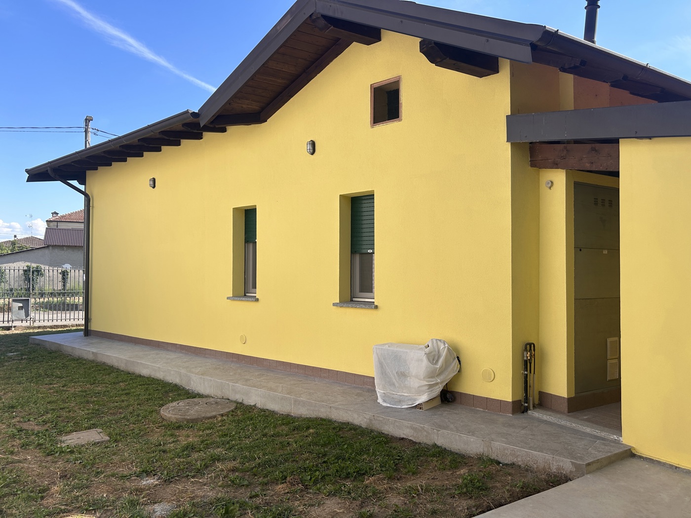 Casa indipendente arredata in affitto a Dorno
