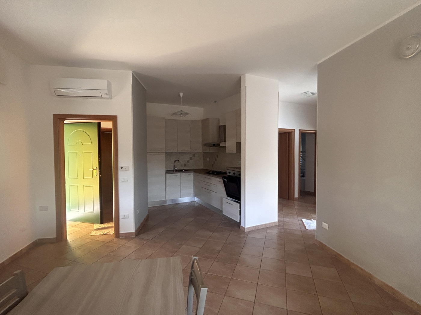 Casa indipendente arredata in affitto a Dorno