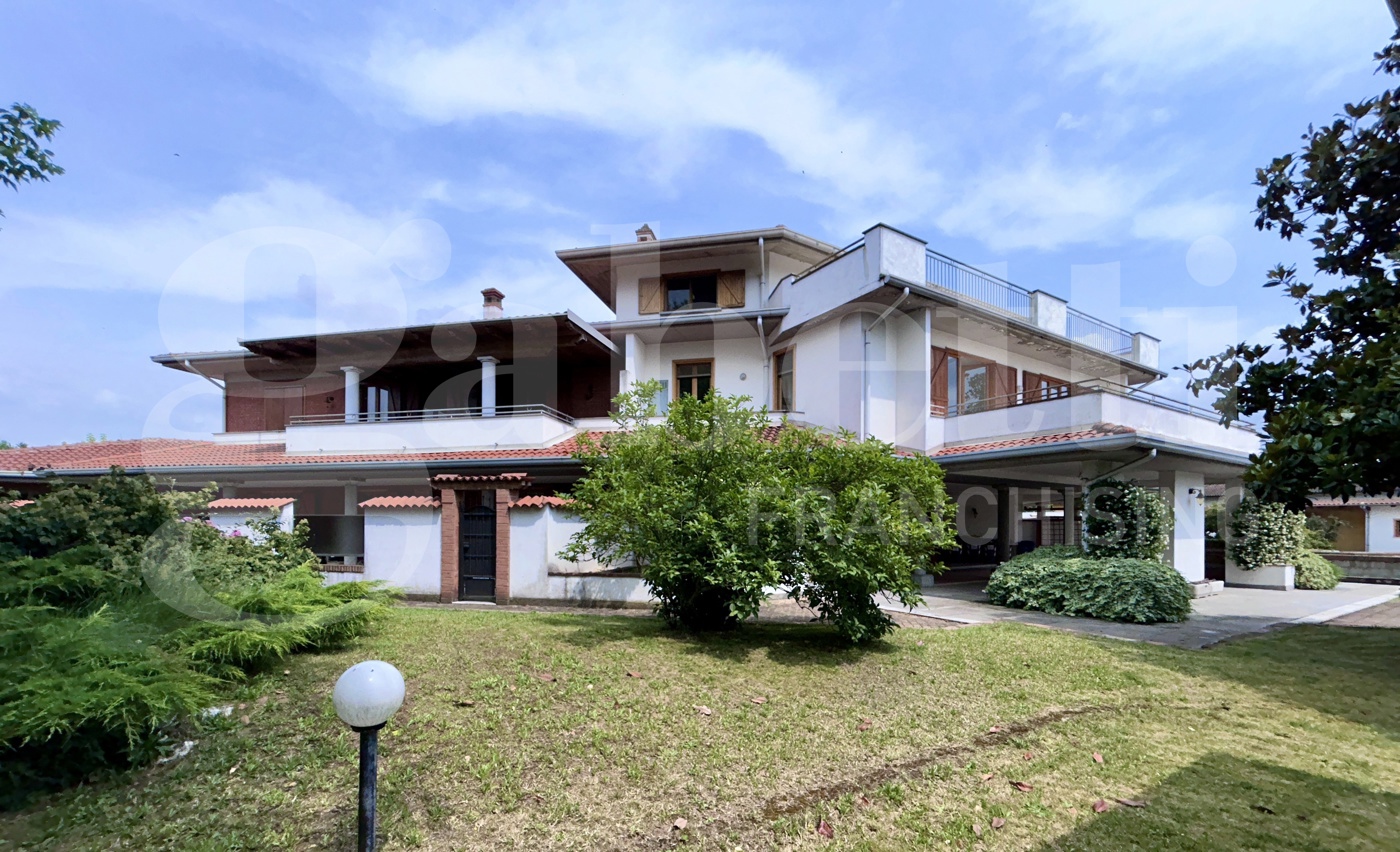 Appartamento da ristrutturare a Dorno