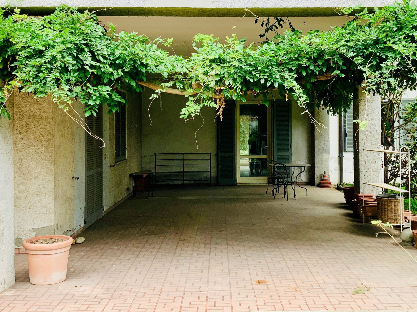 Villa con giardino a Dorno