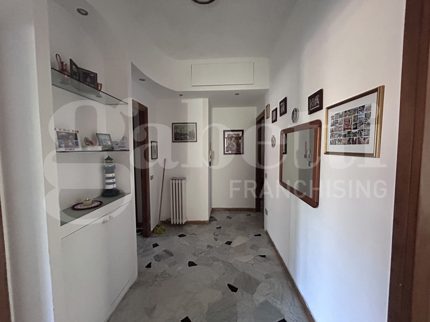 Quadrilocale in vendita a Casorate Primo