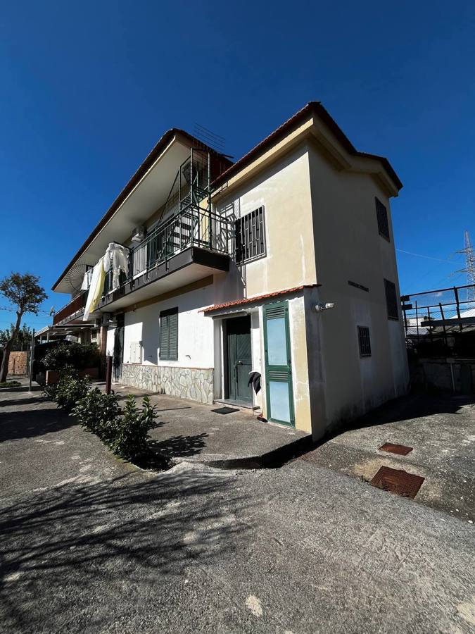 Casa indipendente con giardino a Nocera Inferiore