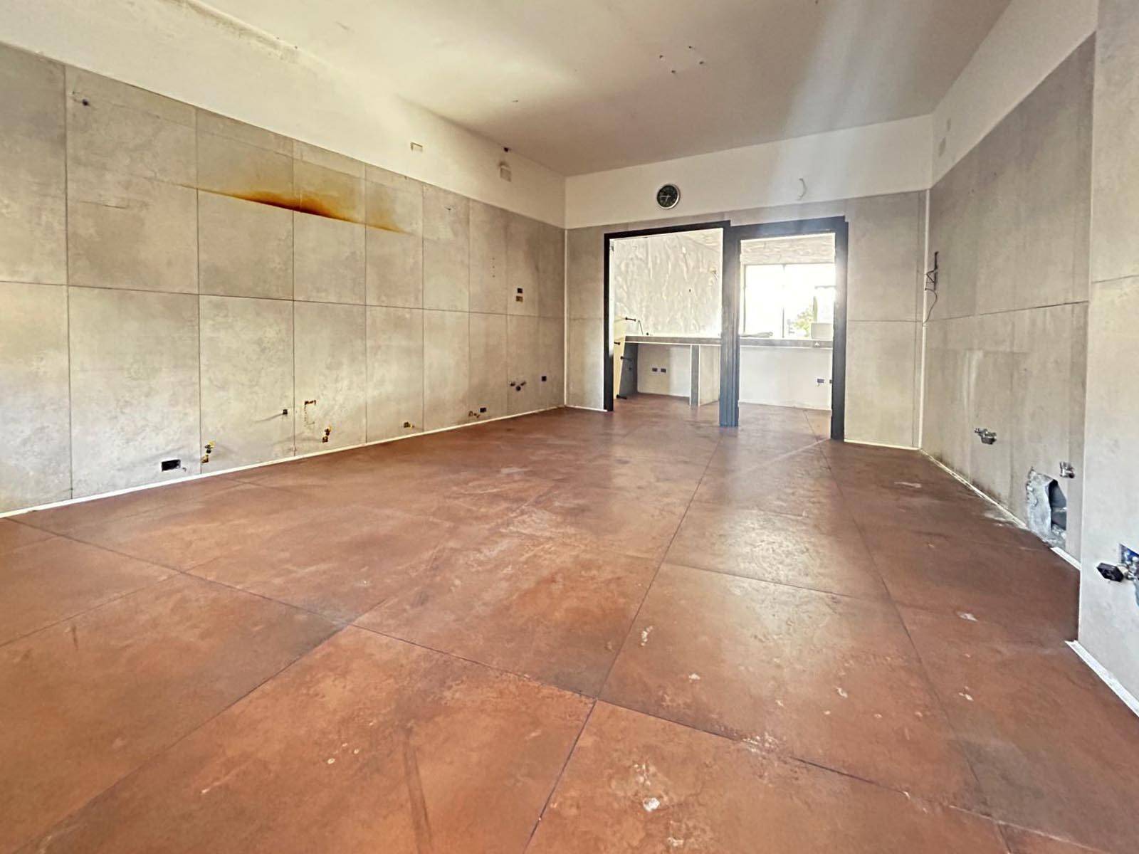 Commerciale in affitto a San Paolo Bel Sito