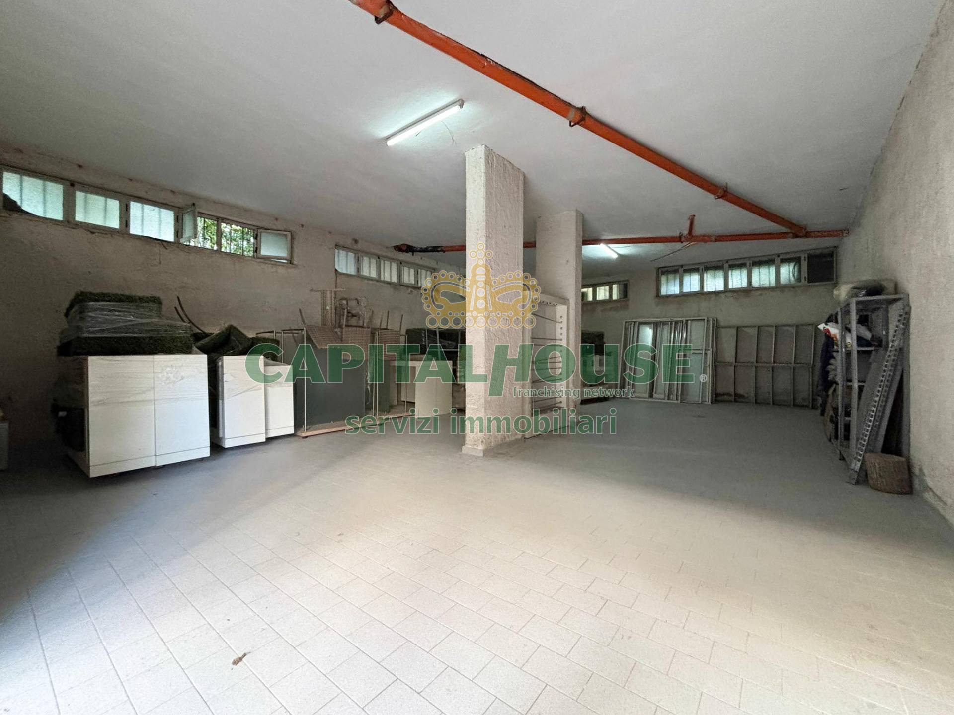 Box o garage in vendita a Nola