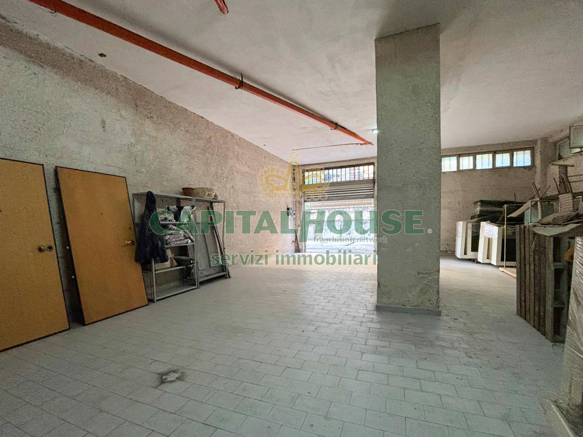 Box o garage in vendita a Nola