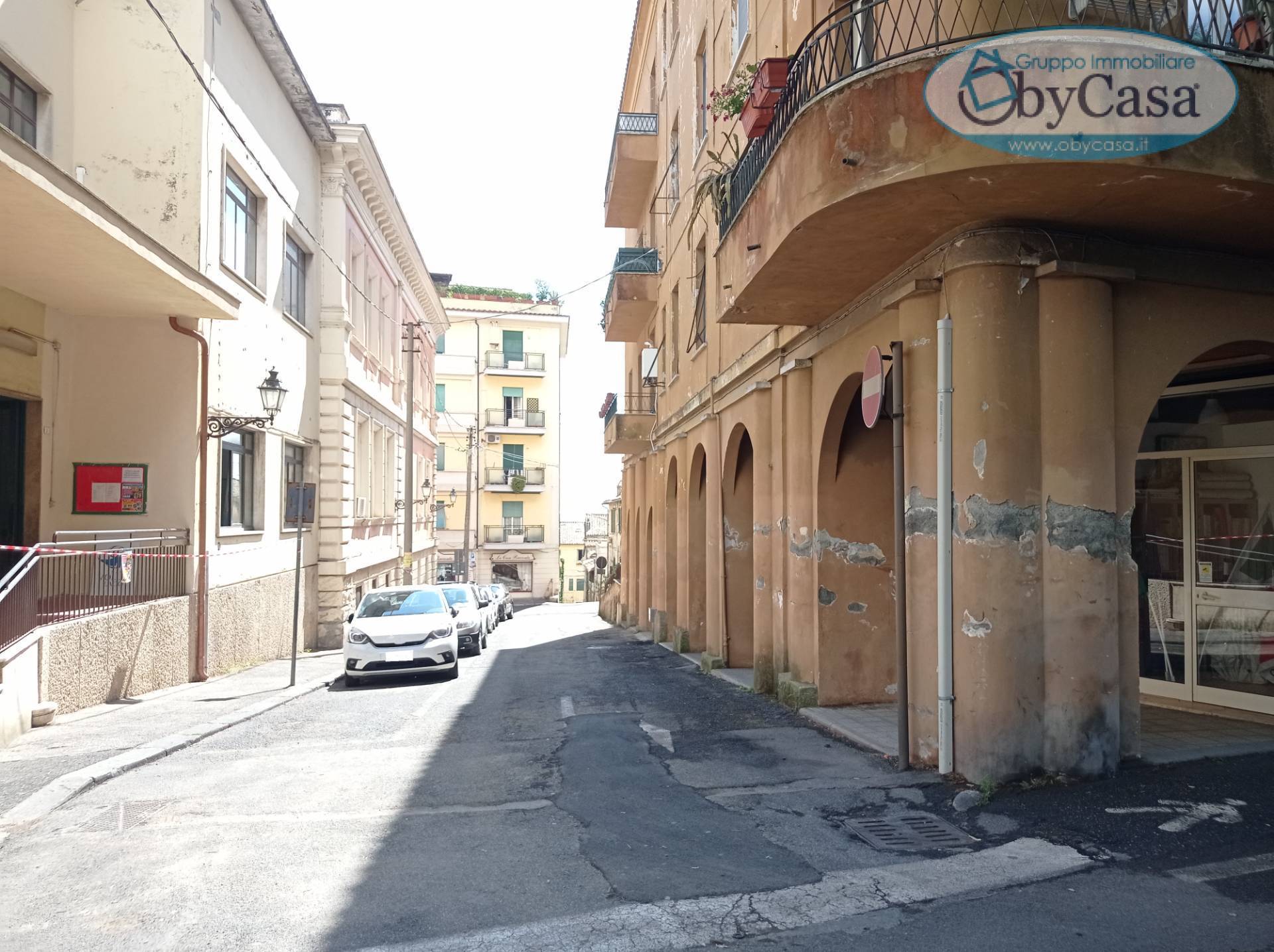 Box o garage in vendita a Bracciano, centro