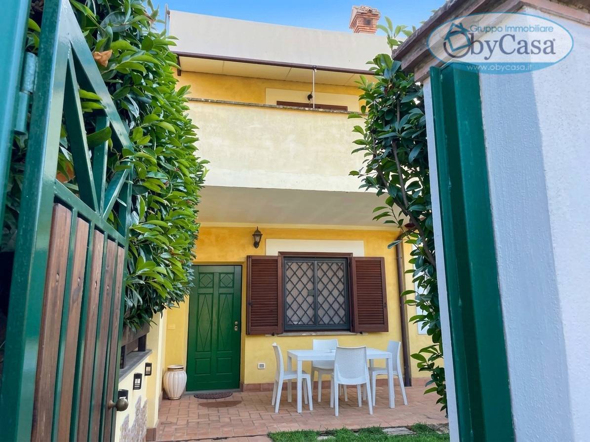 Villa Trifamiliare in vendita a Bracciano, Vigna di Valle