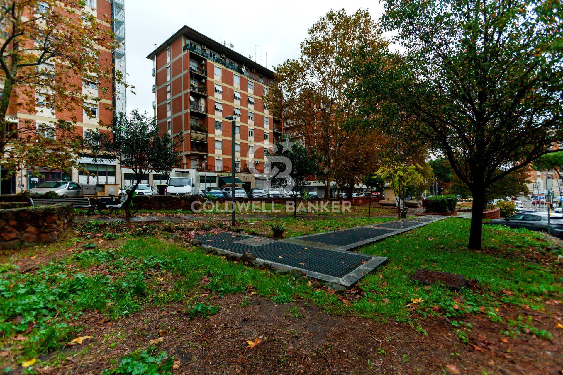 2 locali in vendita a Roma, Nuovo Salario