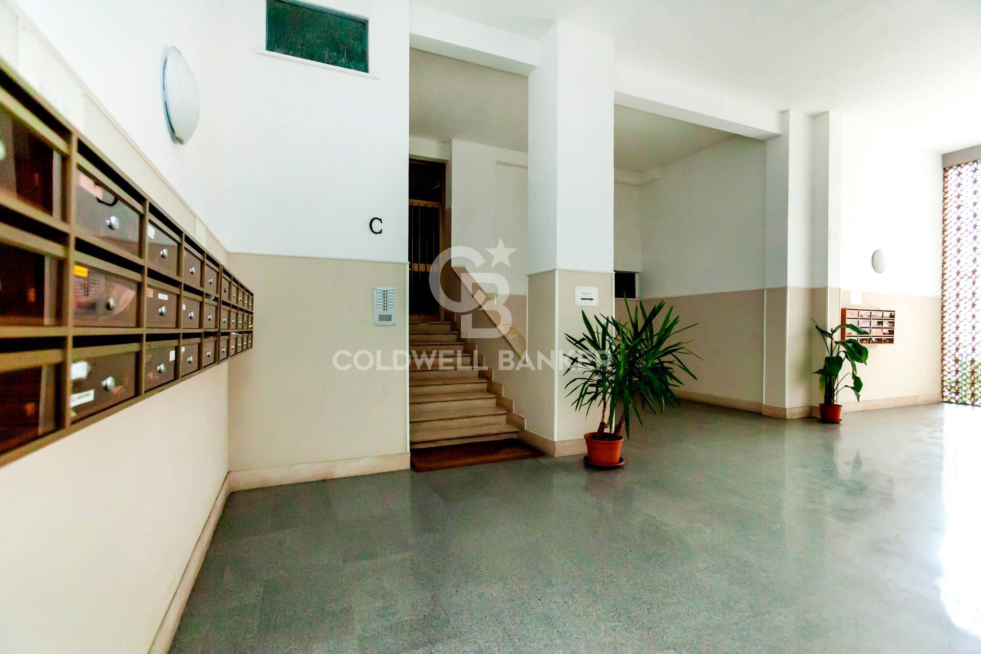 2 locali in vendita a Roma, Nuovo Salario