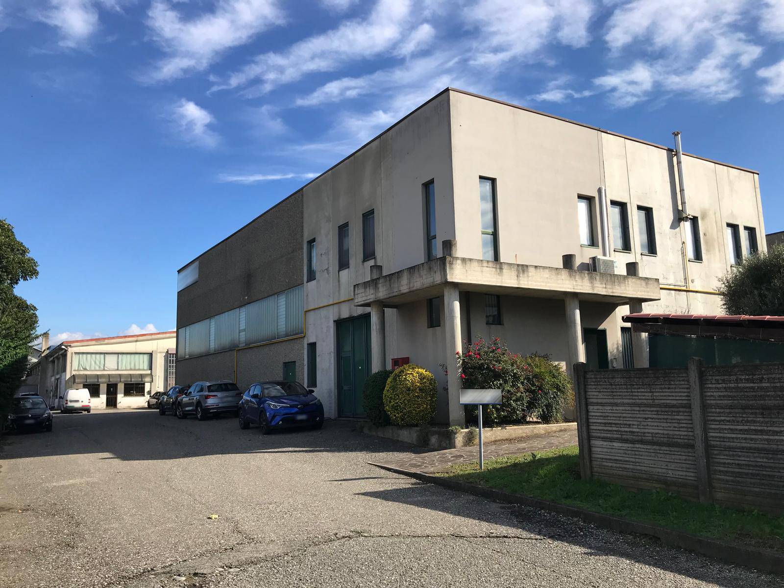 Capannone in vendita a Verderio