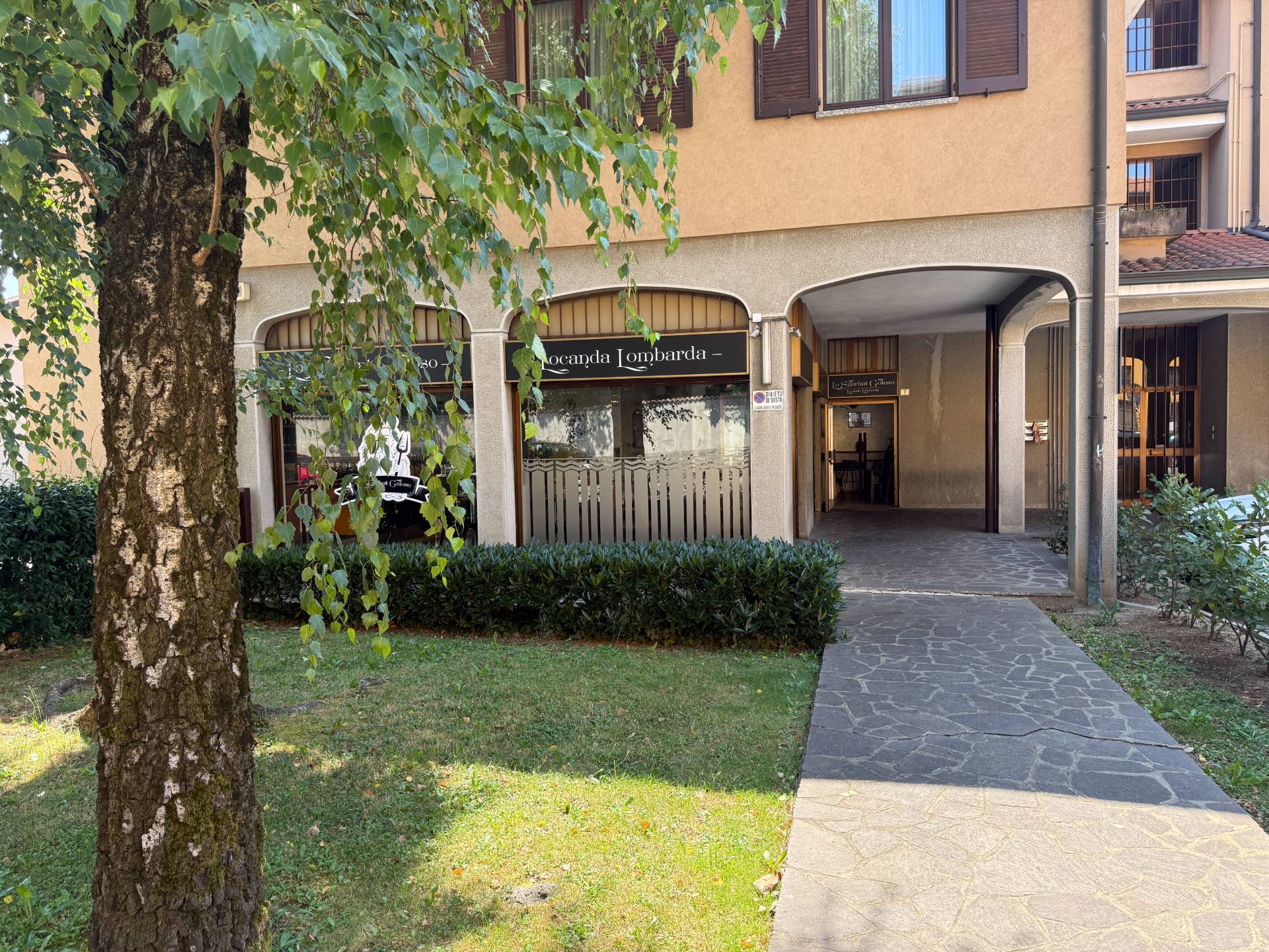 Locale commerciale in vendita a Robbiate