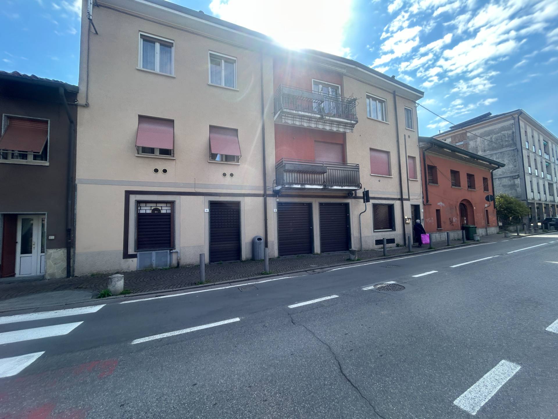 Locale commerciale in affitto a Arcore