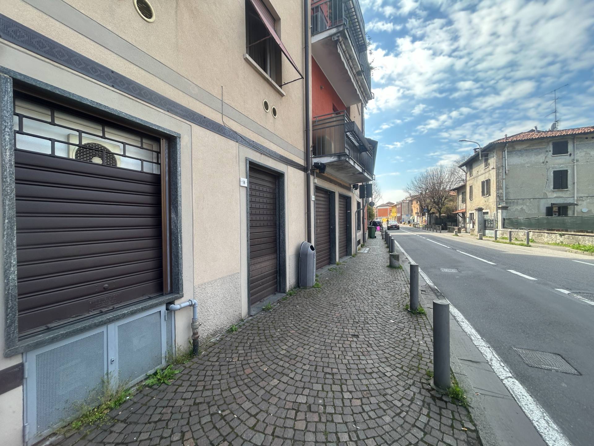 Locale commerciale in affitto a Arcore